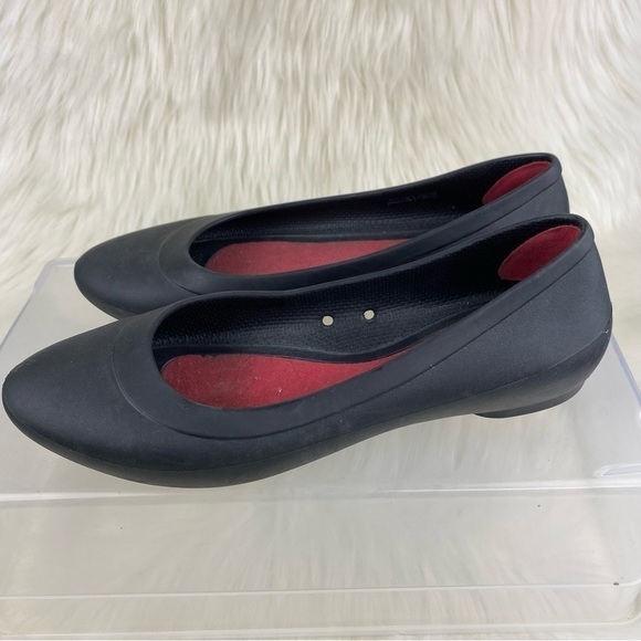 CROCS SLIP ON SHOES - Picture 2 of 9